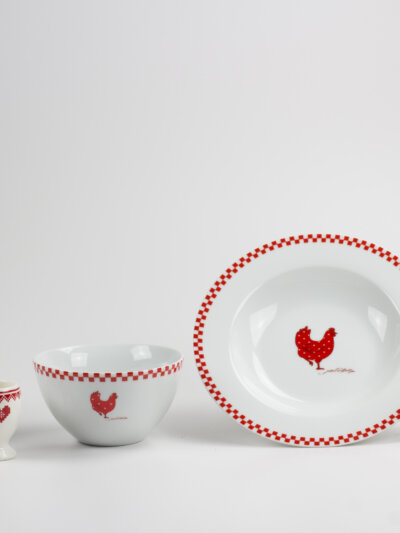 Vaisselle rouge et blanc